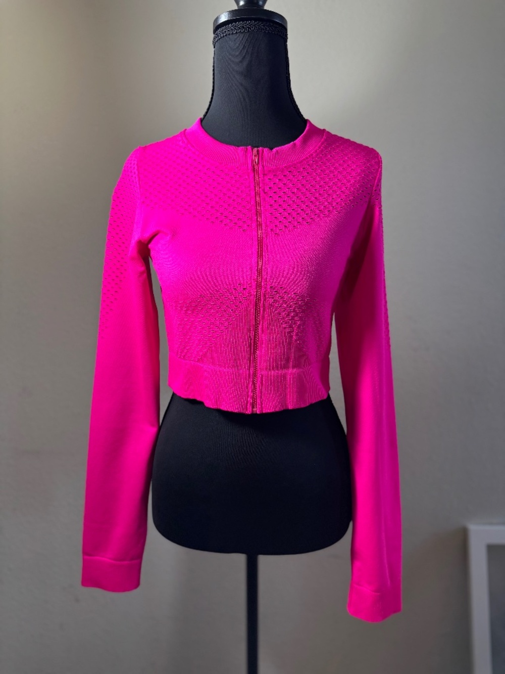 Nova Sport Fashion Nova Hot Pink Crop Zip Jacket